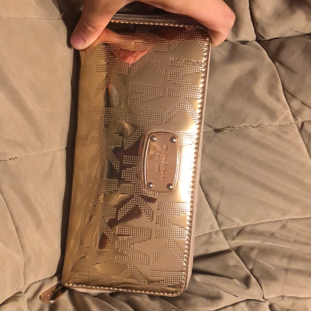 Michael Kors Wallet (Rose Gold)